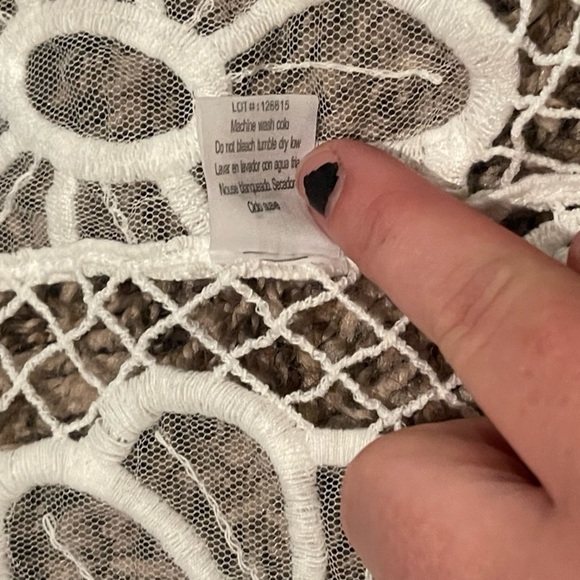 Poof apparel nwt white crocheted long vest cardigan - Picture 9 of 9